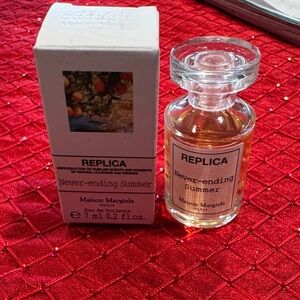 Maison Margiela Replica Never-ending Summer Perfume dab on mini